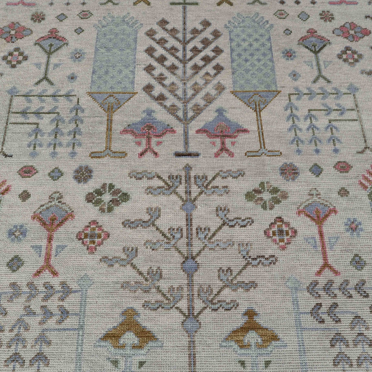 Handwoven wool texture on the Amelia area rug